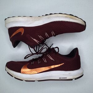 Nike Women's Quest 2 Running Shoes Size 9 Red Maroon